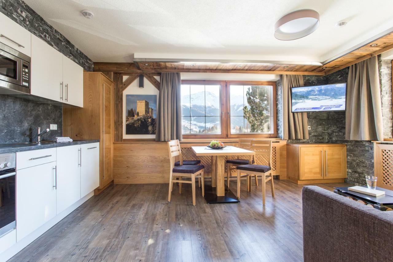 Naturlodge Ladis Ehemals Alpenlodge Alexander Inklusive Sommer Bergbahnticket ภายนอก รูปภาพ